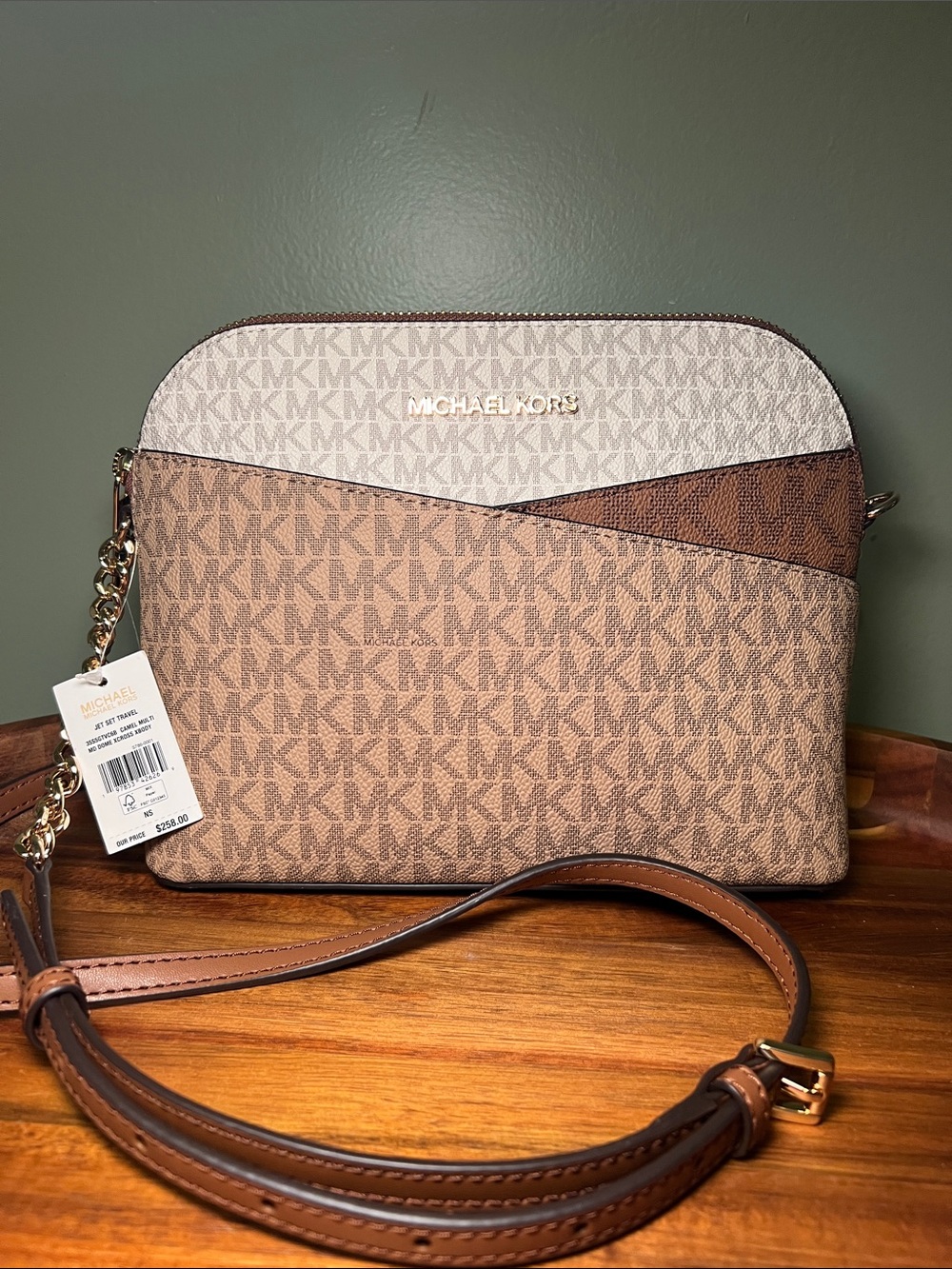 Michael Kors Jet Set Camel Multi Medium Dome Crossbody